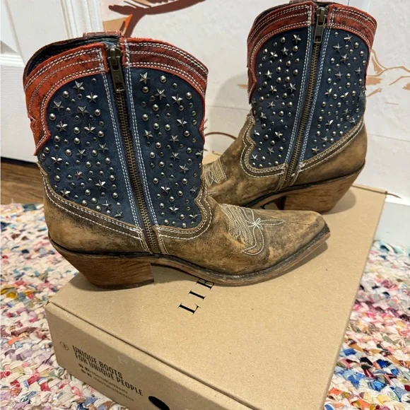 like new Liberty Black Jules Vintage Canela Ankle Boots - Picture 5 of 6